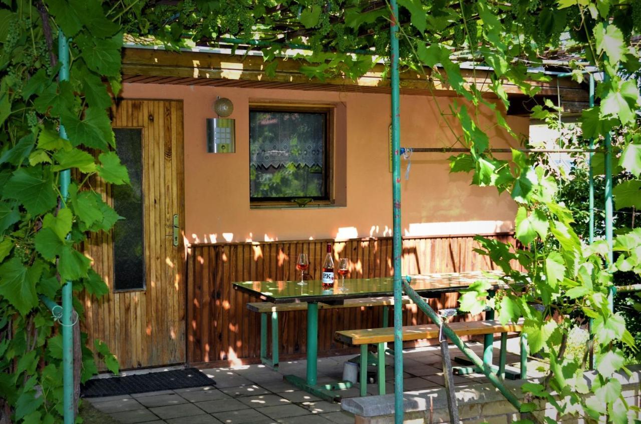 Vinařství Koliba Cejkovice (Hodonin) Exterior foto